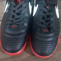 کفش فوتبال سالنی اصل ویتنام|تجهیزات ورزشی|مسجد سلیمان, |دیوار