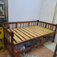 یک عدد تخت سنتی