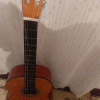 یک عدد گیتار با همراه کاور گیتار|گیتار، بیس، امپلیفایر|اسلام‌‌آباد غرب, |دیوار