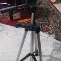 سه پایه دوربین