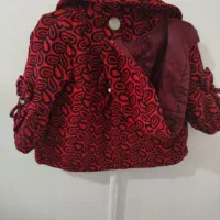 دو عدد پالتو|لباس|دورود, |دیوار