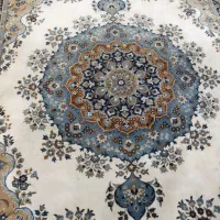 فرش 6متری بفروش می‌رسد