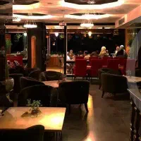 390-متر-کافه-رستوران-بر-اصلی-مجهز-سیدخندان