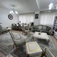 ۸۵ متر  خوش نقشه میدون شیرودی  با ۶۰۰ تومن رهن