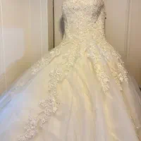 لباس عروس و نامزدی