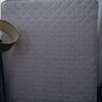 تخت و تشک