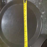 قالب پیتزا در حد نو و قالب کیک کمربندی و. قالب ژله