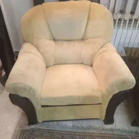 یک دست مبل هفت نفره دست دوم از جنس نبوک|مبلمان خانگی و میز عسلی|کرج, فاز ۱ مهرشهر|دیوار