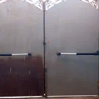 دوربین مدار بسته دزد گیر درب برقی|خدمات پیشه و مهارت|بافت, |دیوار