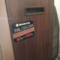 تلویزیون رنگی قدیمی|کلکسیون اشیاء عتیقه|مشکیندشت, |دیوار