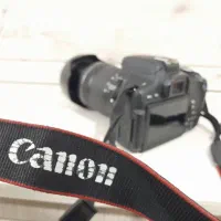 کنون ۷۵۰ با لنز ویژه ۱۸/۱۳۵