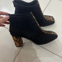 کفش ها نو یا در حد نو