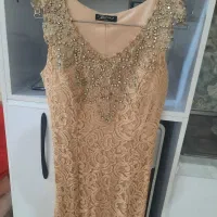 یک عدد لباس مجلسی