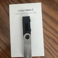 کیف پول سخت افزاری Ledger Nano S