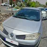 مگان 1600 نقره ای سالم