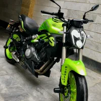 بنلی ۳۰۰ دو سیلند