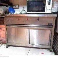 فروش لوازم رستوران در حدنوخریدار واقعی  تماس بگیره