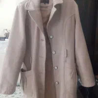 پالتو|لباس|تربتحیدریه, باغ ملی|دیوار