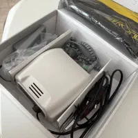 وسایل ناخن و صندلی اصلاح|آرایشگاه و سالن‌های زیبایی|سنندج, |دیوار