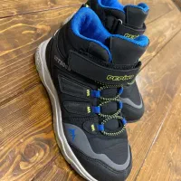 نیم بوت و کتونی|کفش و لباس بچه|تهران, بهار|دیوار