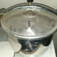 زودپز‌|ظروف پخت‌وپز|تهران, گرگان|دیوار