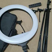 رینگ لایت با پایه