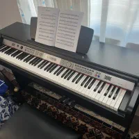 پیانو مدلی در حد نو