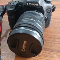 دوربین کنون 7d در حد نو کاملا سالم