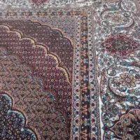 دوعدد فرش ماشینی خوب ۷۰۰ شانه ۸ماه استفاده شده