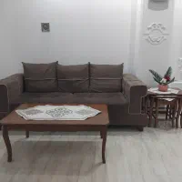 مبل راحتی در حد نو