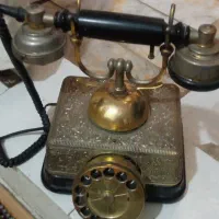 تلفن قدمت دار. کار دست، سالم