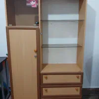 کمد لباس و کتاب