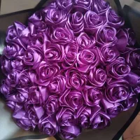 دسته گل هایی با ربان های باکیفیت تعداد و رنگ با تو