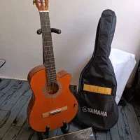 گیتار یاماها