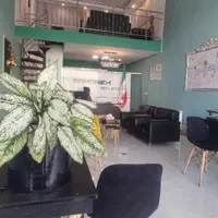 مشاورفعال خانوموآقا در محیطی بدون حاشیه درصد بالا