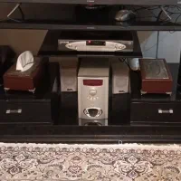 میزتلویزیون شیشه ای