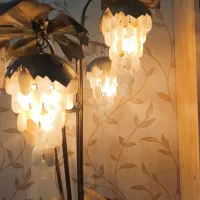 آباژور قدیمی و پرده