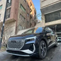 آئودی Q4 e tron