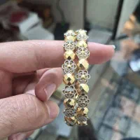 النگو اماراتی