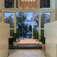 تمیز کار خانم در محیط دخترانه