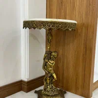 میز برنجی سنگین وزن