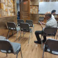 کارشناس فروش و فروشنده