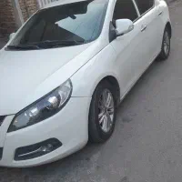 جک جی 5 مدل93 موتور 1800