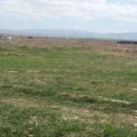 زمین سند دار در پایین محله