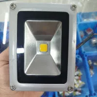 پرژکتور 10وات افتابی