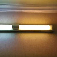 ۵ عدد چراغ ۳۶×۲ وات دیواری