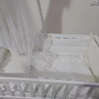 تخت نوزادی|تخت و سرویس خواب|تهران, آبشار تهران (دریاچه)|دیوار