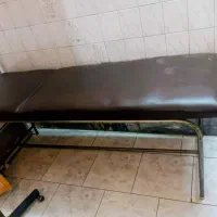 تعدادی تخت بیمارستانی و پزشکی به علت جا به جایی|آرایشی، بهداشتی، درمانی|فردیس, خیام شرقی|دیوار