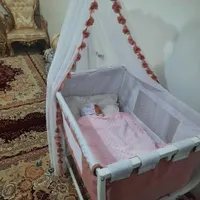 گهواره چوبی کودک همراه با ست خواب کودک نو|اسباب و اثاث بچه|شیراز, حجت آباد|دیوار