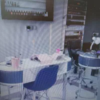 آرایشگاه تجاری 80 متری خیابان امام تابلو خور